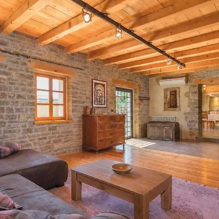 Hills - A Stone House For A Perfect Vacation 빌라